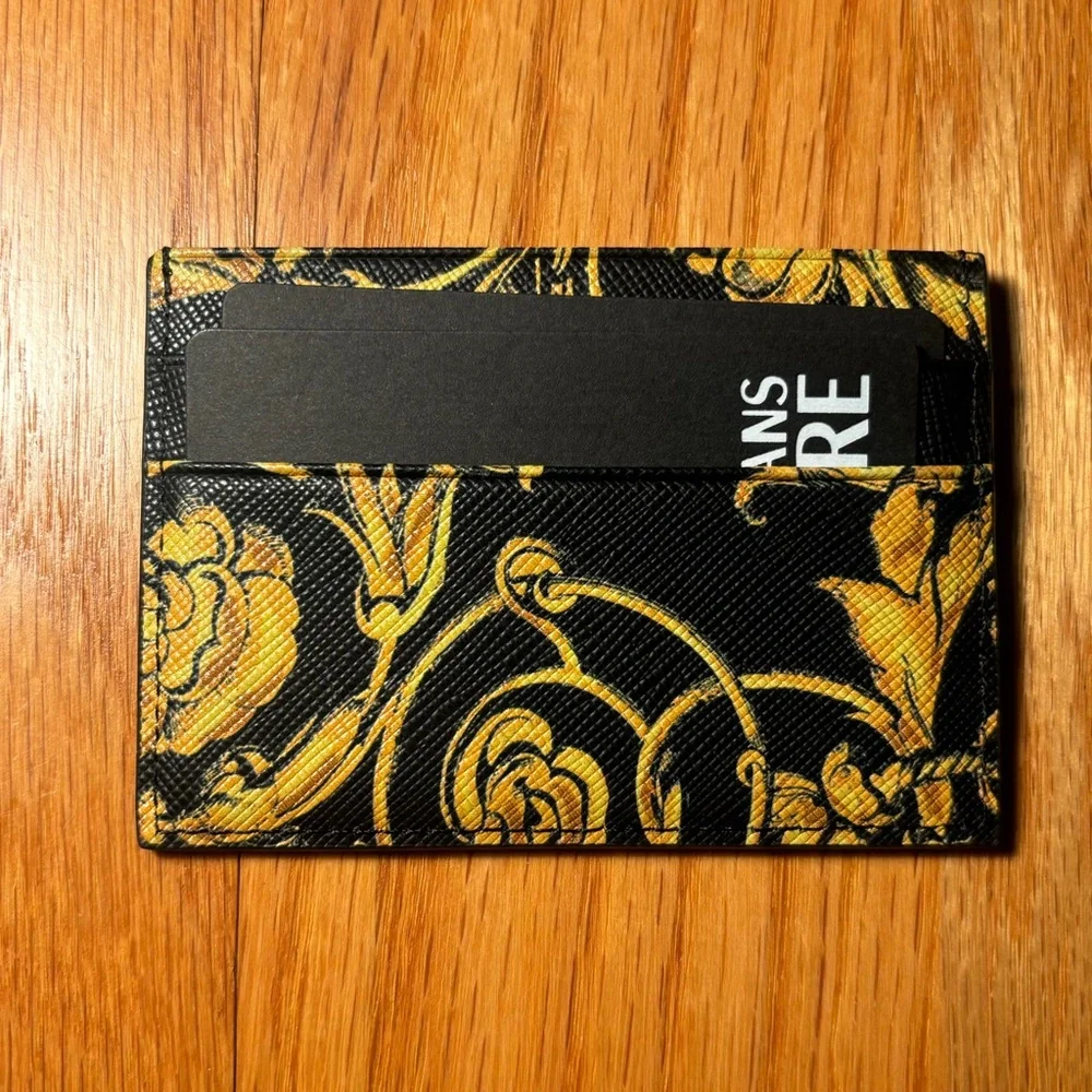 Versace Black Leather Gold Hibiscus Cardholder, Brand New 🔥